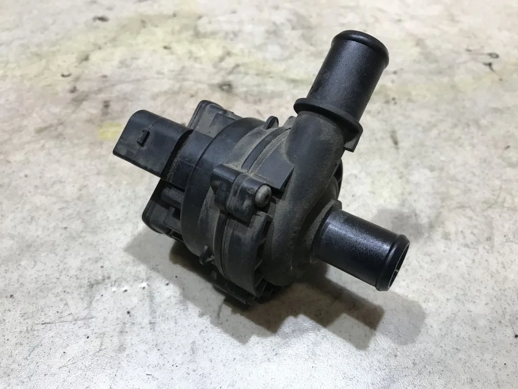 Насос дополнительный Nissan Qashqai J10