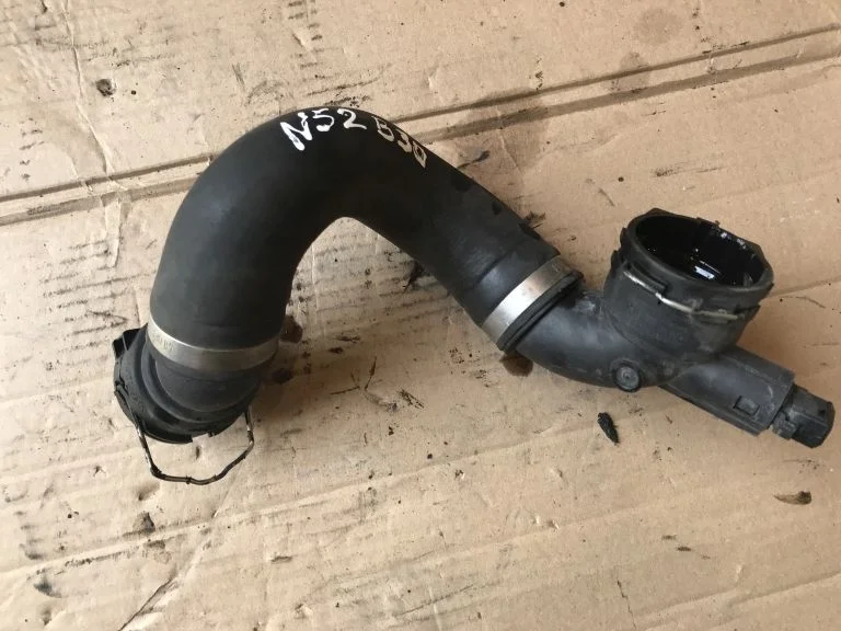 Патрубок радиатора BMW E90 E87