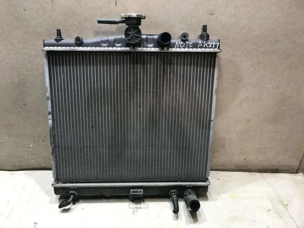 Радиатор основной Nissan Note E11 АКПП  Ноте
