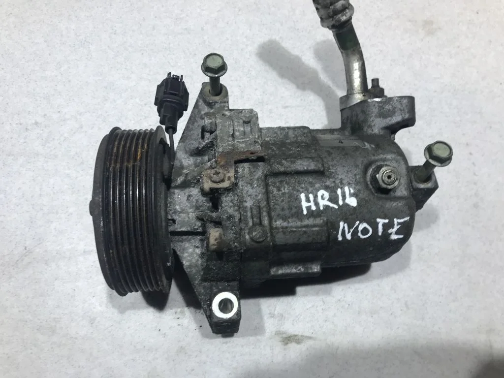 Компрессор кондиционера Nissan Note E11 1.6