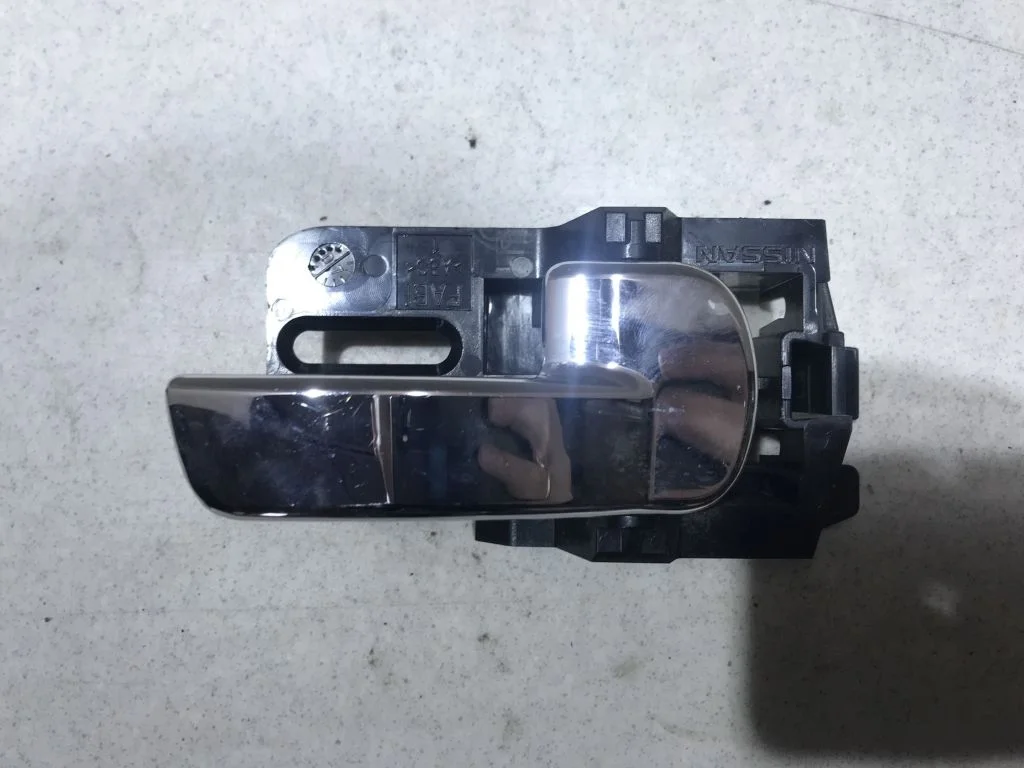 Ручка двери внутренняя правая Qashqai  j10