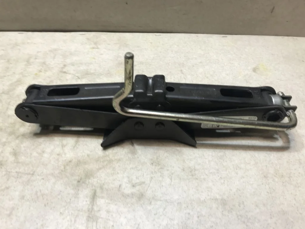 Домкрат Nissan Note E11 Ноут Е11