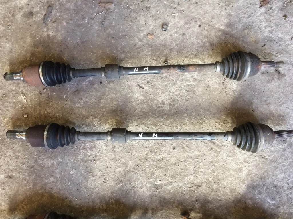 Полуось правая Nissan Note E11 1.4-1.6 МКПП