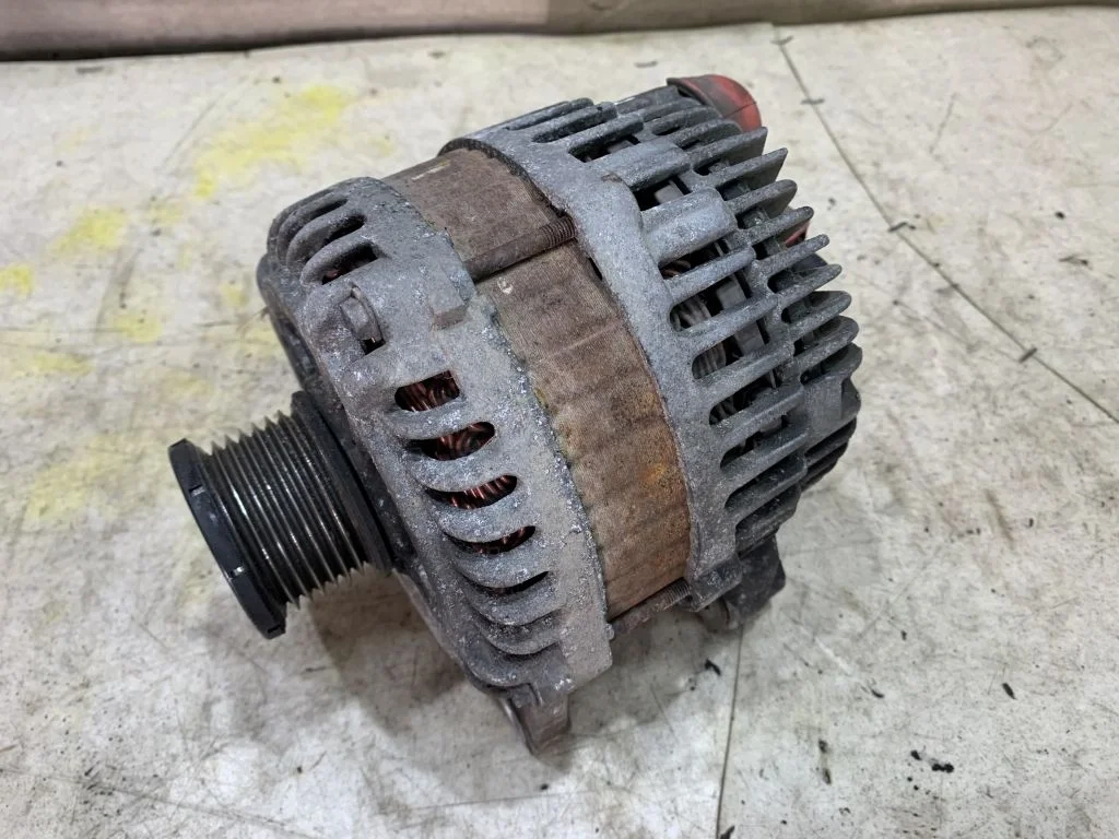 Генератор Nissan X-Trail T31 M9R 2.0  23100JG71A