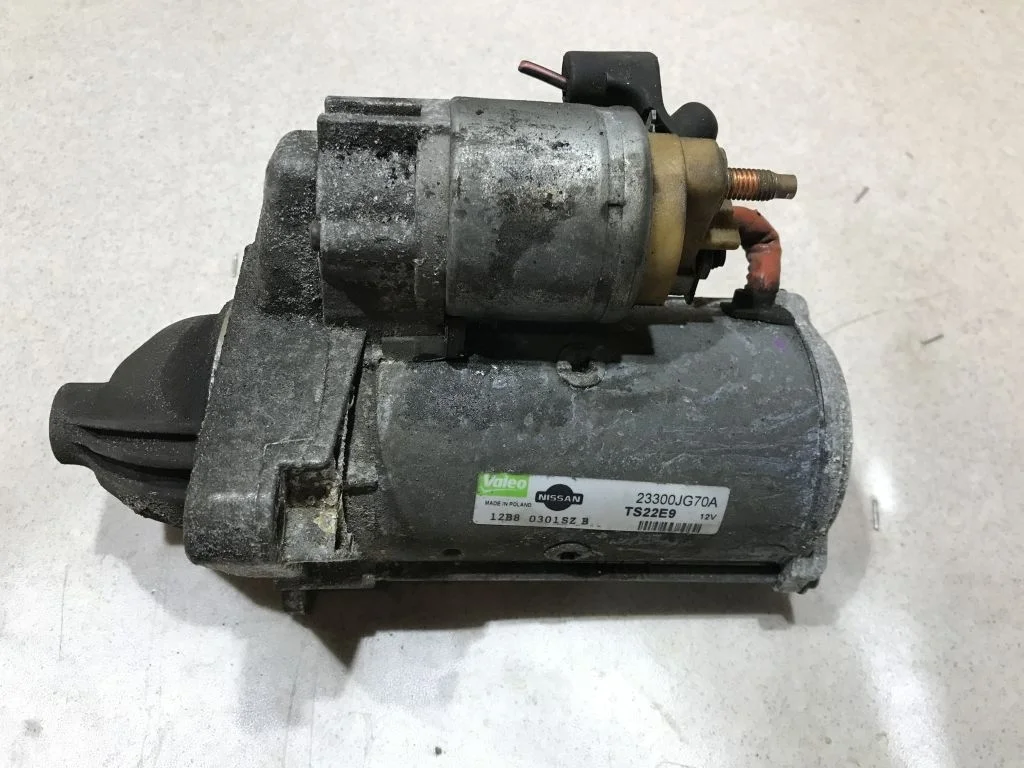 23300JG70A Стартер Nissan Renault M9R 2.0 Дизель