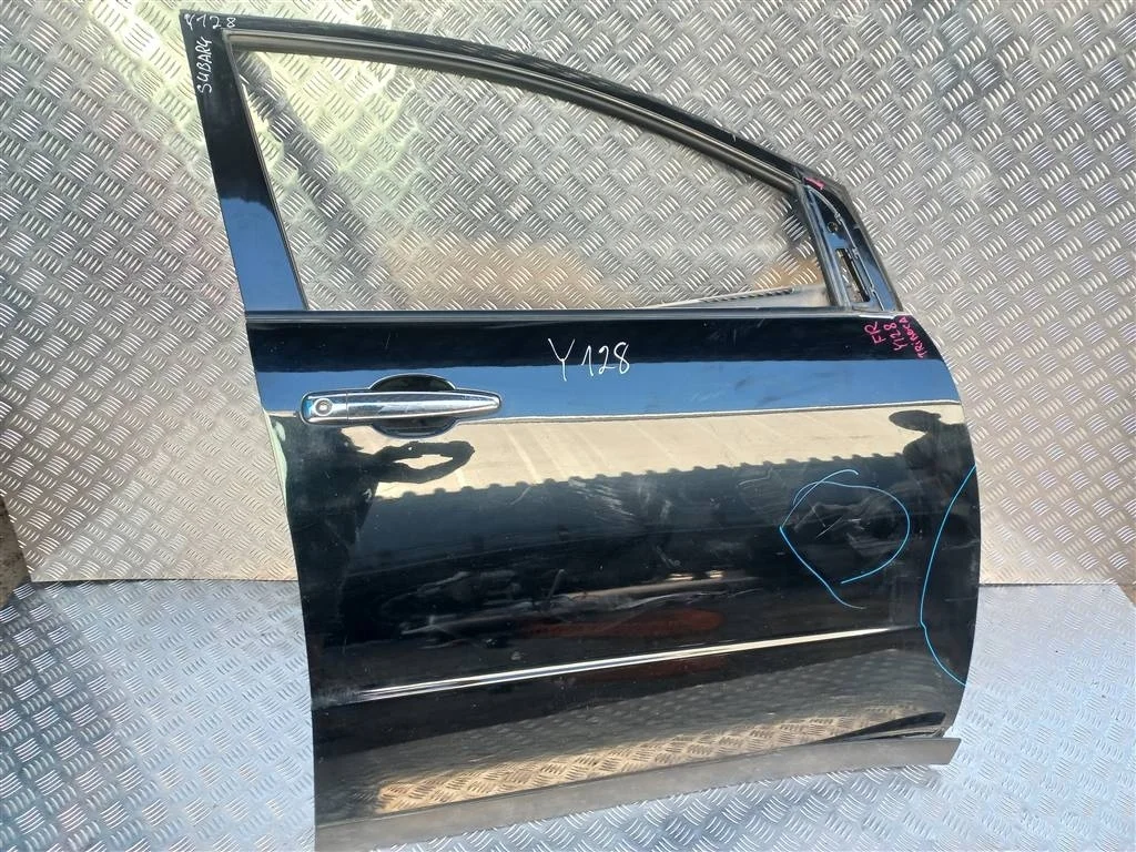 Дверь передняя правая SUBARU Tribeca WX (2004—200