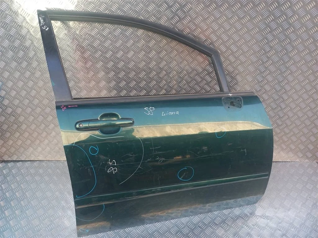 Дверь передняя правая SUZUKI LIANA I рестайлинг (