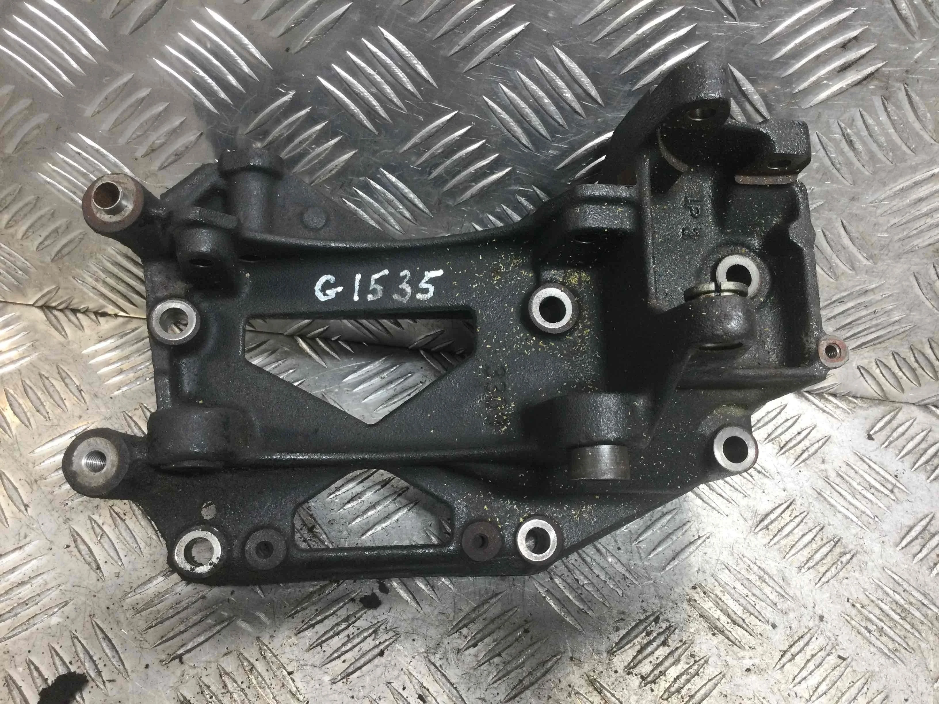 Кронштейн генератора Citroen Xsara Picasso 1 поколение [рестайлинг] (2004-2010) бензин 2.0 i Автомат Х/б