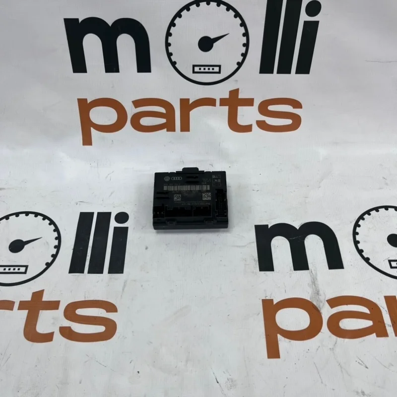 Блок комфорта двери Audi Q3 2013 8U