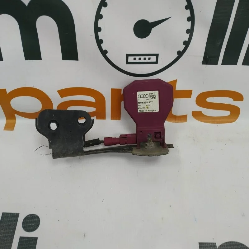 Антенна Audi A6 2019 C8