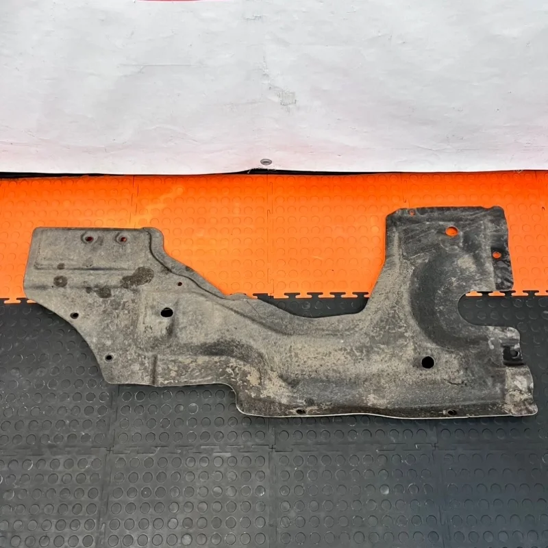 Защита днища Audi Q8 2019