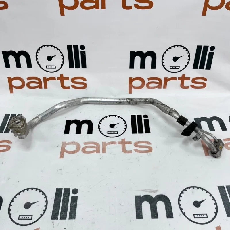 Трубка кондиционера Audi Q8 2019