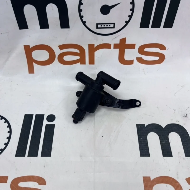 Дополнительный насос охлаждения Audi A6 2020 C8