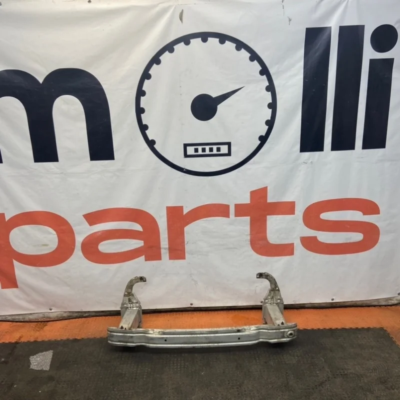 Усилитель бампера Audi A7 2012 Sportback