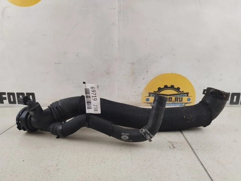 Патрубок охлаждения радиатора Land Rover Range Sport SVR 2017 L494