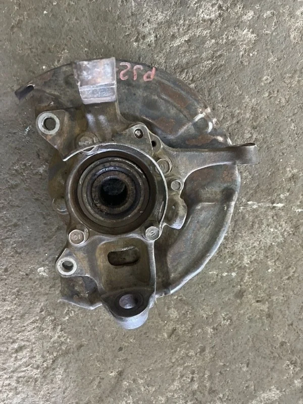 Кулак поворотный левый Mitsubishi Pajero Sport Ii (2008-2017) 2008 MR992377 ВНЕДОРОЖНИК 3.2 D 4M41