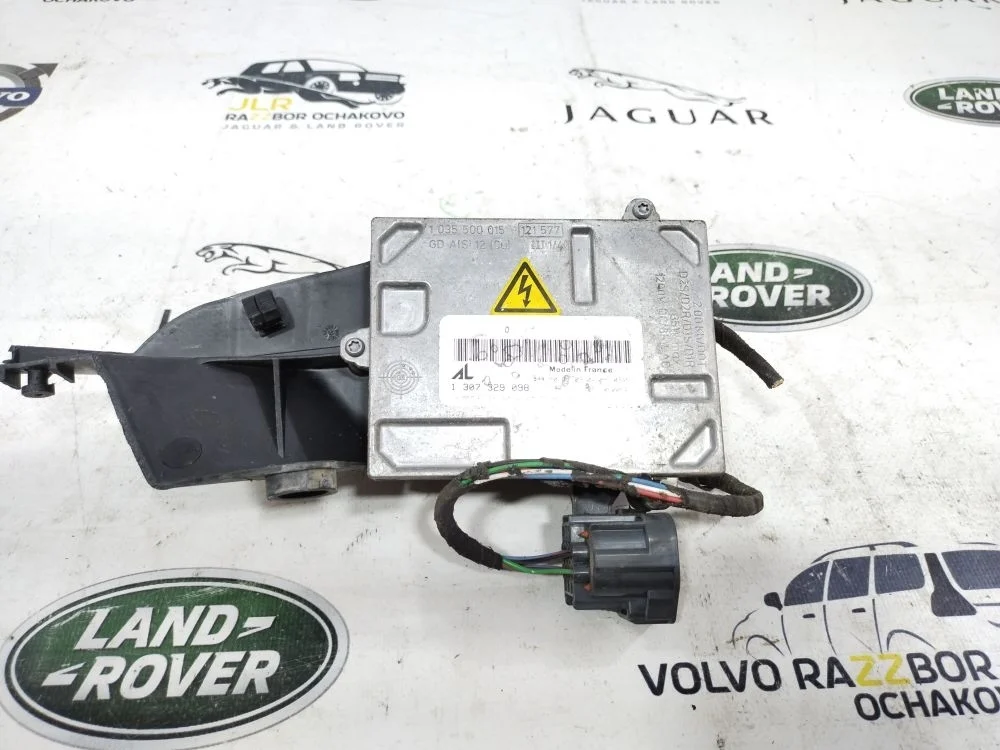 Блок розжига ксенона правый Volvo S40 C30 V50 C70 S40 II (2004—2007) B5254T3 2006