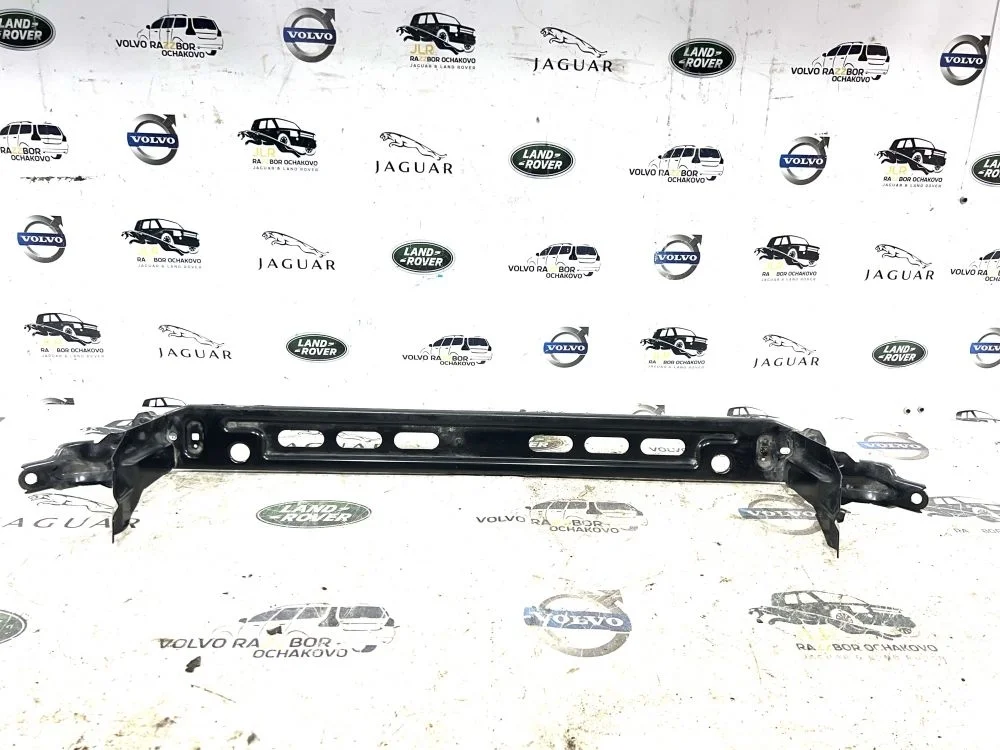 Планка радиатора нижняя Volvo S60 S80 XC70 XC60 S60 II (2010—2013)