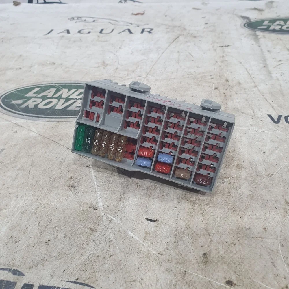 Блок предохранителей Volvo XC90 2002-2014 8637669 XC90 I рестайлинг (2006—2014) D5244T