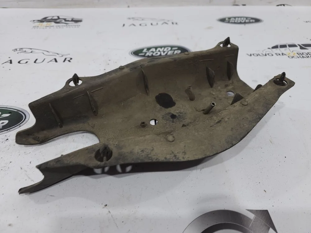 Пыльник рычага задний лев Mercedes Glc-Class C253 GLC-класс Coupe C253 (2016—2019)  2018