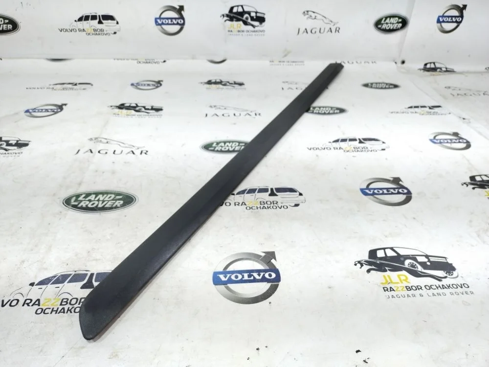 Молдинг двери передней правой Volvo S40 V50 P1 S40 II (2004—2007) D4204T 2008