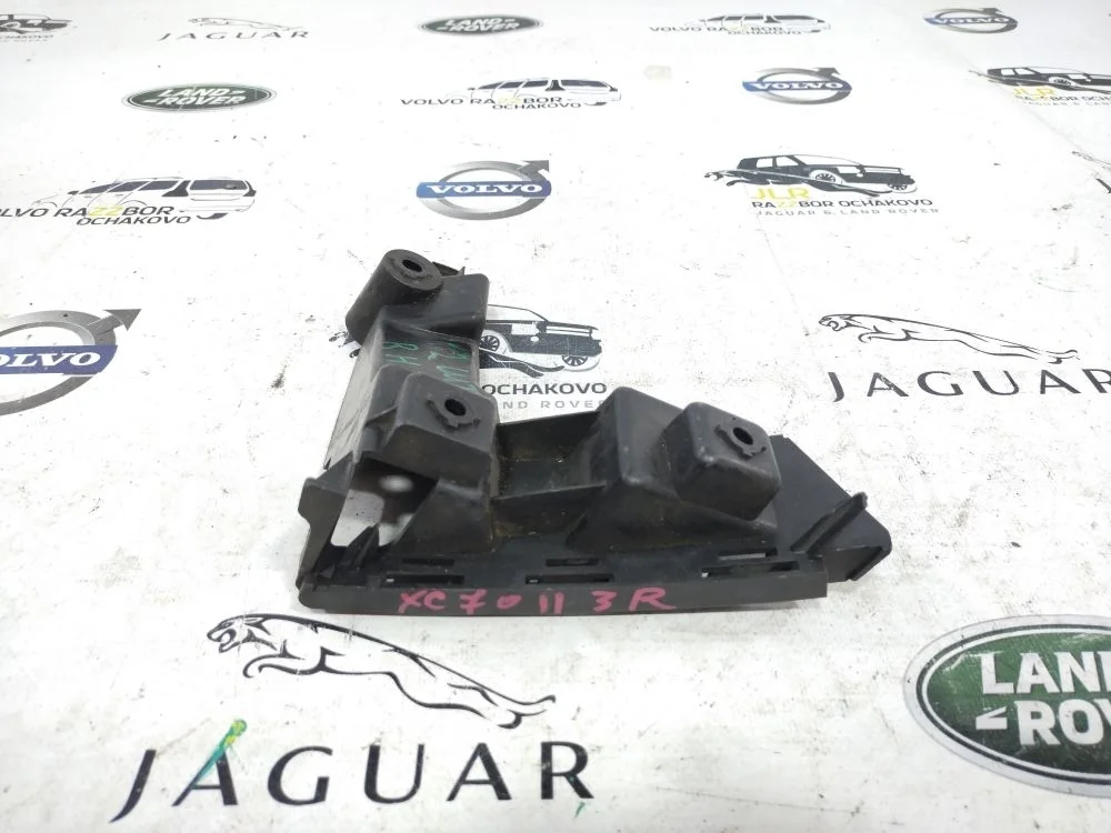 Кронштейн заднего бампера правый Volvo XC70 P3 XC70 II (2007—2013)