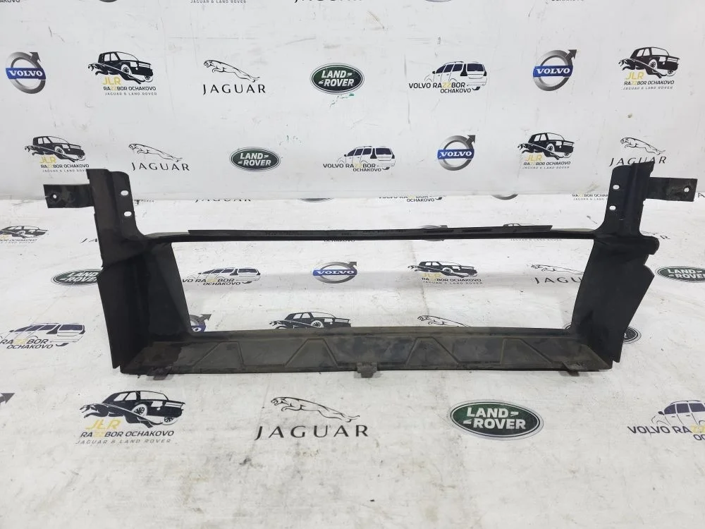 Воздуховод радиатора верхний Volvo S40 C30 V50 C70 S40 II (2004—2007)