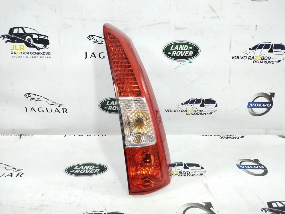 Фонарь задний правый верхний Volvo XC70 V70 P2 V70 II рестайлинг (2004—2007) D5244T5