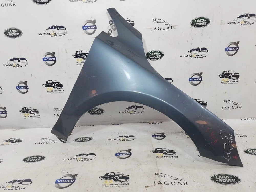 Крыло переднее правое Дефект Volvo V40 2012-2019 V40 II (2012—2016)