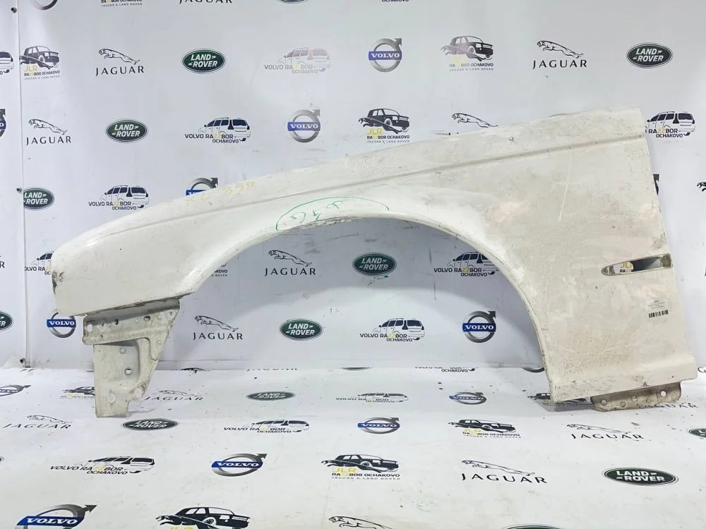 Крыло переднее левое Jaguar XJ X350 Дефект Белое XJ X350 (2003—2009)