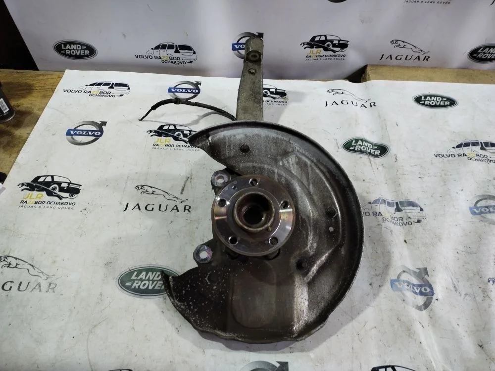 Кулак поворотный левый передний Volvo XC90 SPA 15+ XC90 II (2014—2019) B4204T35 2018