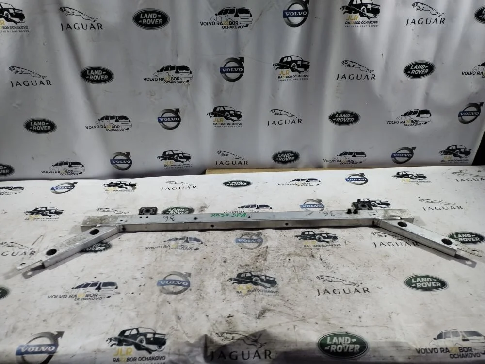 Панель радиатора передняя верхняя Volvo XC90 2 SPA XC90 I (2002—2006)