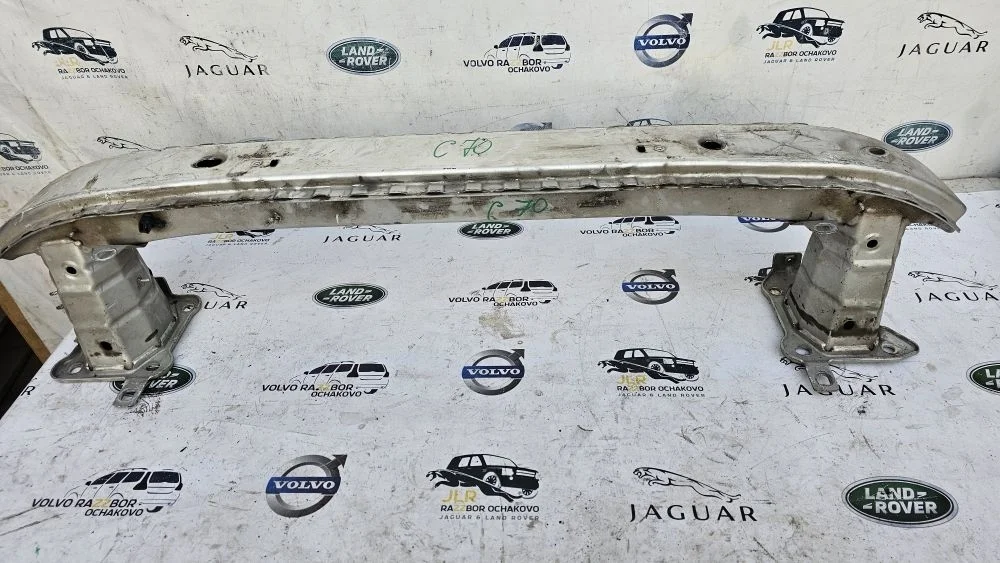 Усилитель переднего бампера Volvo S40 C30 V50 C70 V50 I (2004—2007)