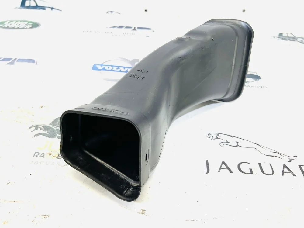 Патрубок воздушного фильтра Volvo XC90 2015+ XC90 II рестайлинг (2019—2025) D4204T2 D420T2 D420T8 2022