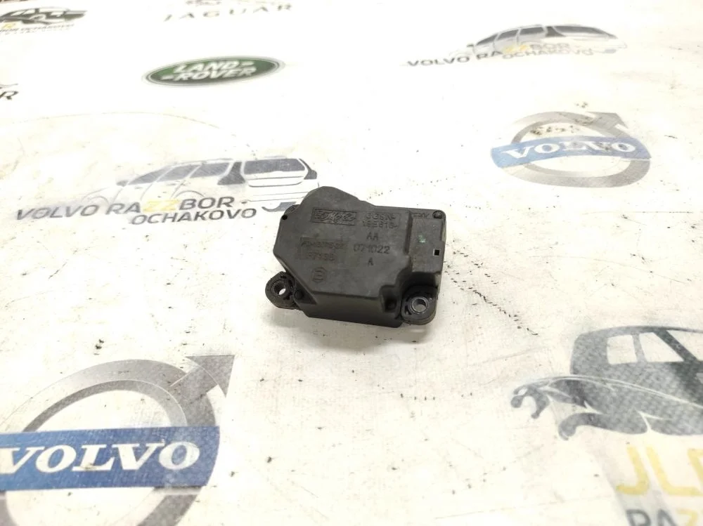 Моторчик заслонки печки Volvo S60 S80 XC70 V70 S80 II (2006—2010)