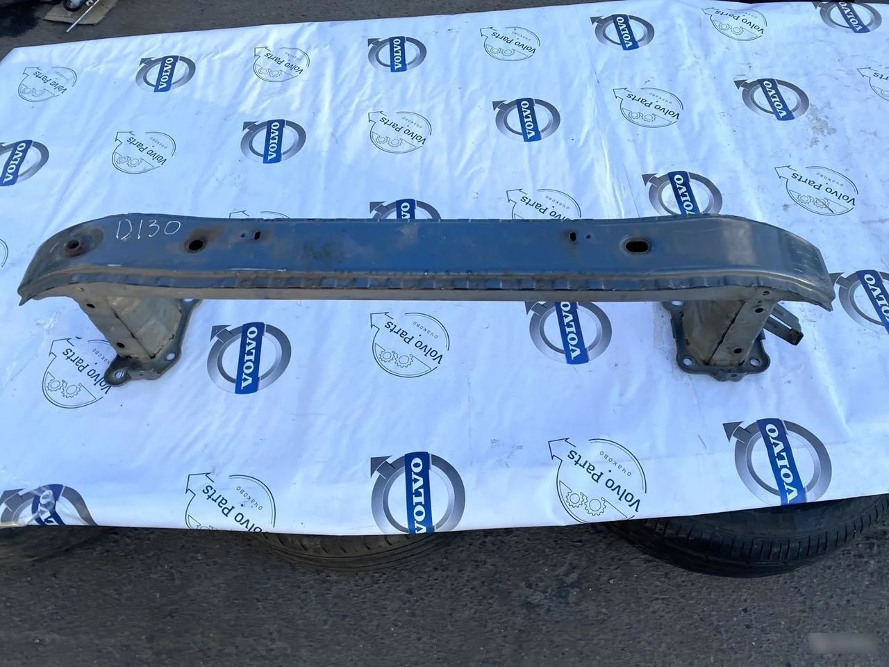 Усилитель переднего бампера Volvo S40 2004-2012 S40 II рестайлинг (2007—2012)