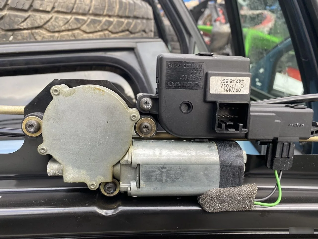 Моторчик люка Volvo S60 Xc70 XC90 P2 S60 I рестайлинг (2004—2009)