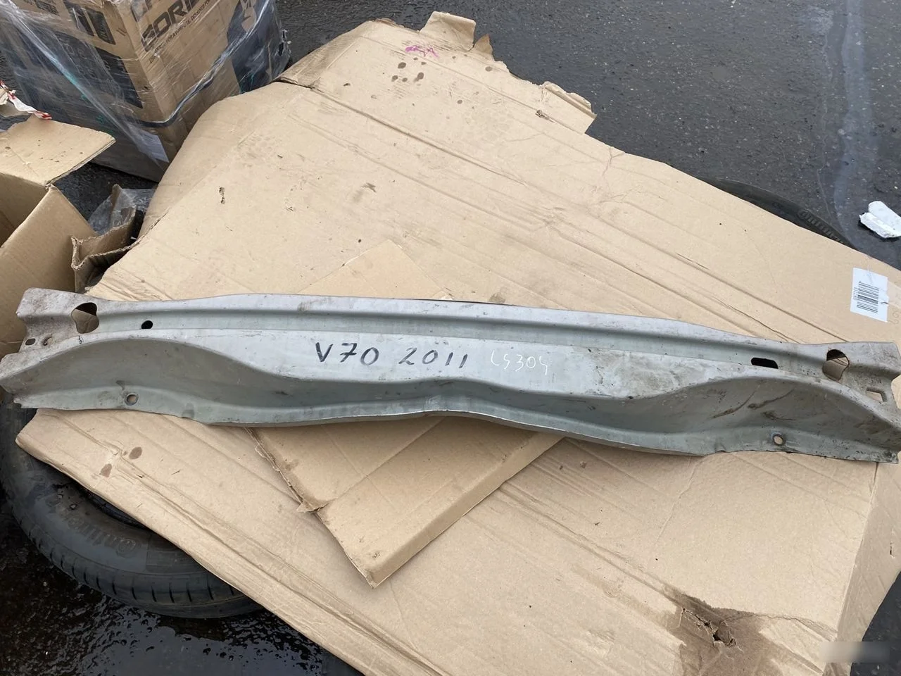 Усилитель заднего бампера Volvo V70 XC70 2007-2016 V70 III (2007—2013)