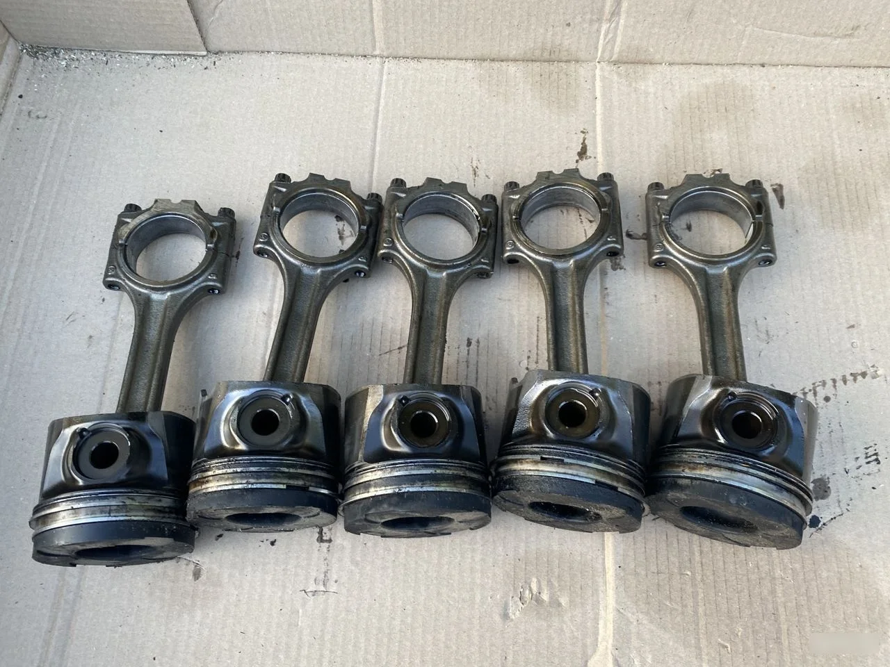 Поршень + Шатун Volvo D5244T D5 2.4 Дизель S60 V70 V70 II (2000—2004)