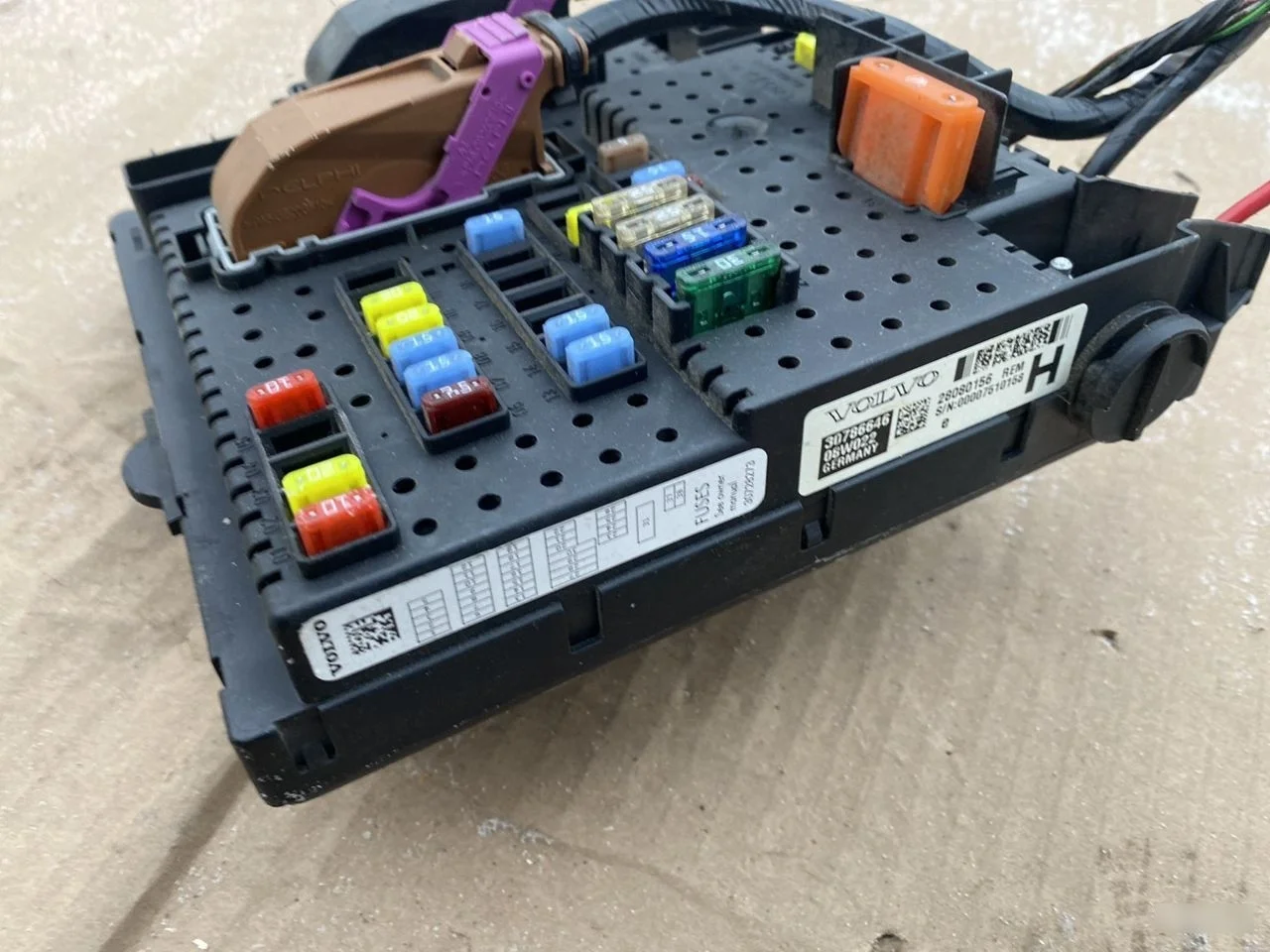 Модуль CEM Volvo XC90 (C) I рестайлинг (2006-2014) XC90 I рестайлинг (2006—2014)