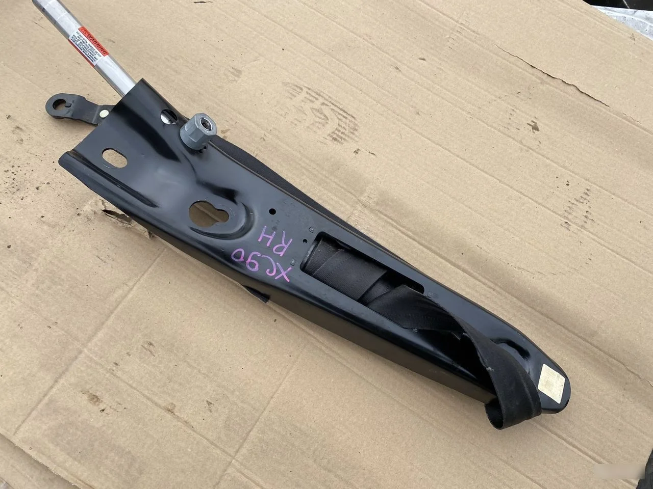 Ремень безопасности с пиропатроном Volvo XC90 (C) XC90 I рестайлинг (2006—2014)