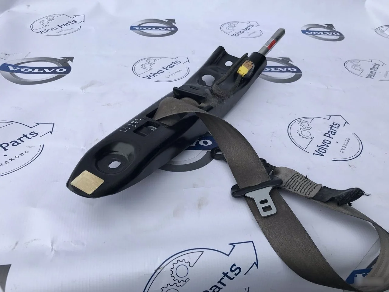 Ремень безопасности Volvo XC90 (C) I (2002-2006) XC90 I (2002—2006)