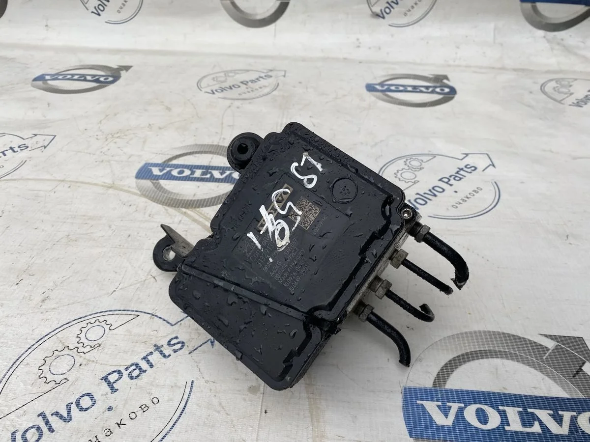 Блок ABS (насос) Volvo V70 (S) (2008-2016) V70 III V70 III (2007—2013) D5244T11