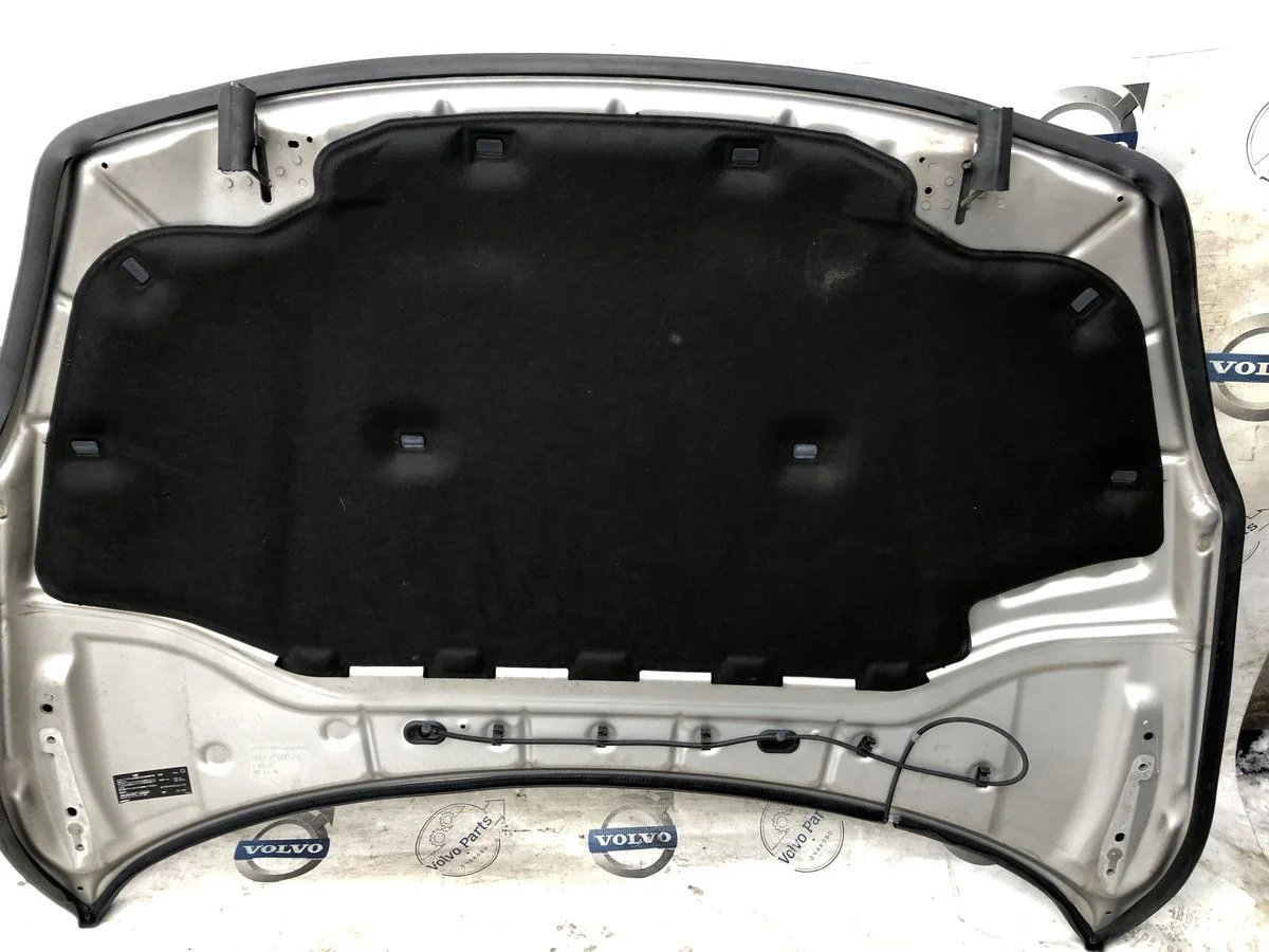 Обшивка капота Volvo V60 I (2010-2013) V60 I (2010—2013)
