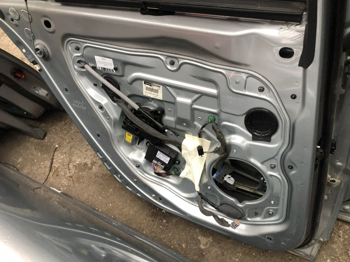 Стеклоподъемник электр. задний левый Volvo S80 II S80 II (2006—2010) B8444S