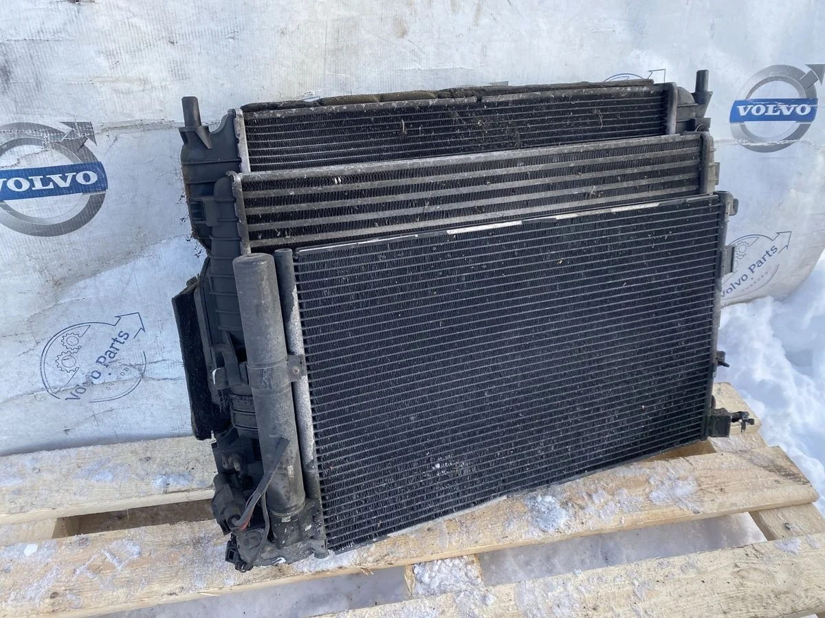 Интеркулер Jaguar XF (X250) I (2007-2011) XF I (20 XF I (2007—2011) 276DT