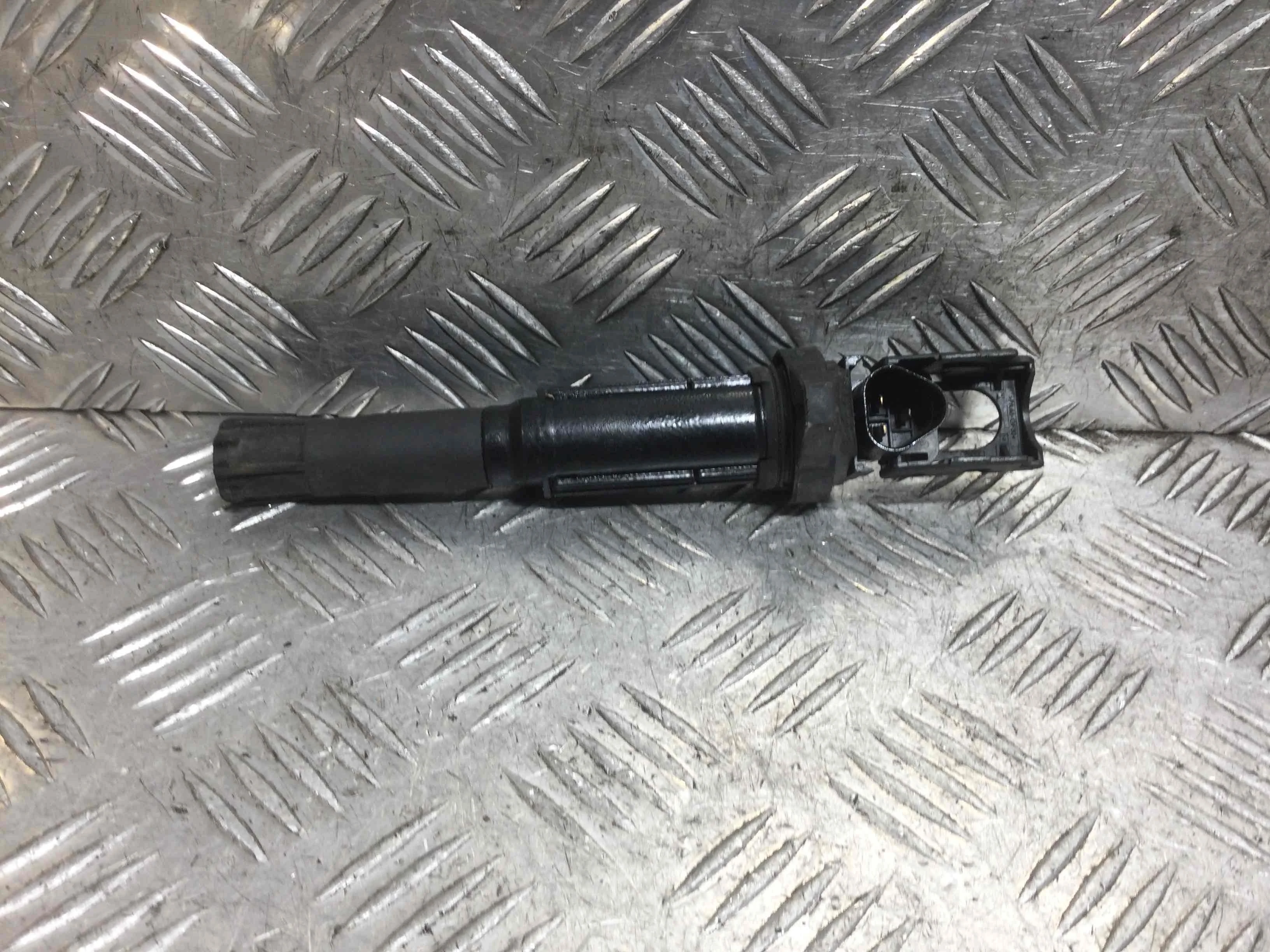 Катушка зажигания BMW 3-Series 3-Series E46 1998 - 2006 бензин 2.0 i Механика Седан