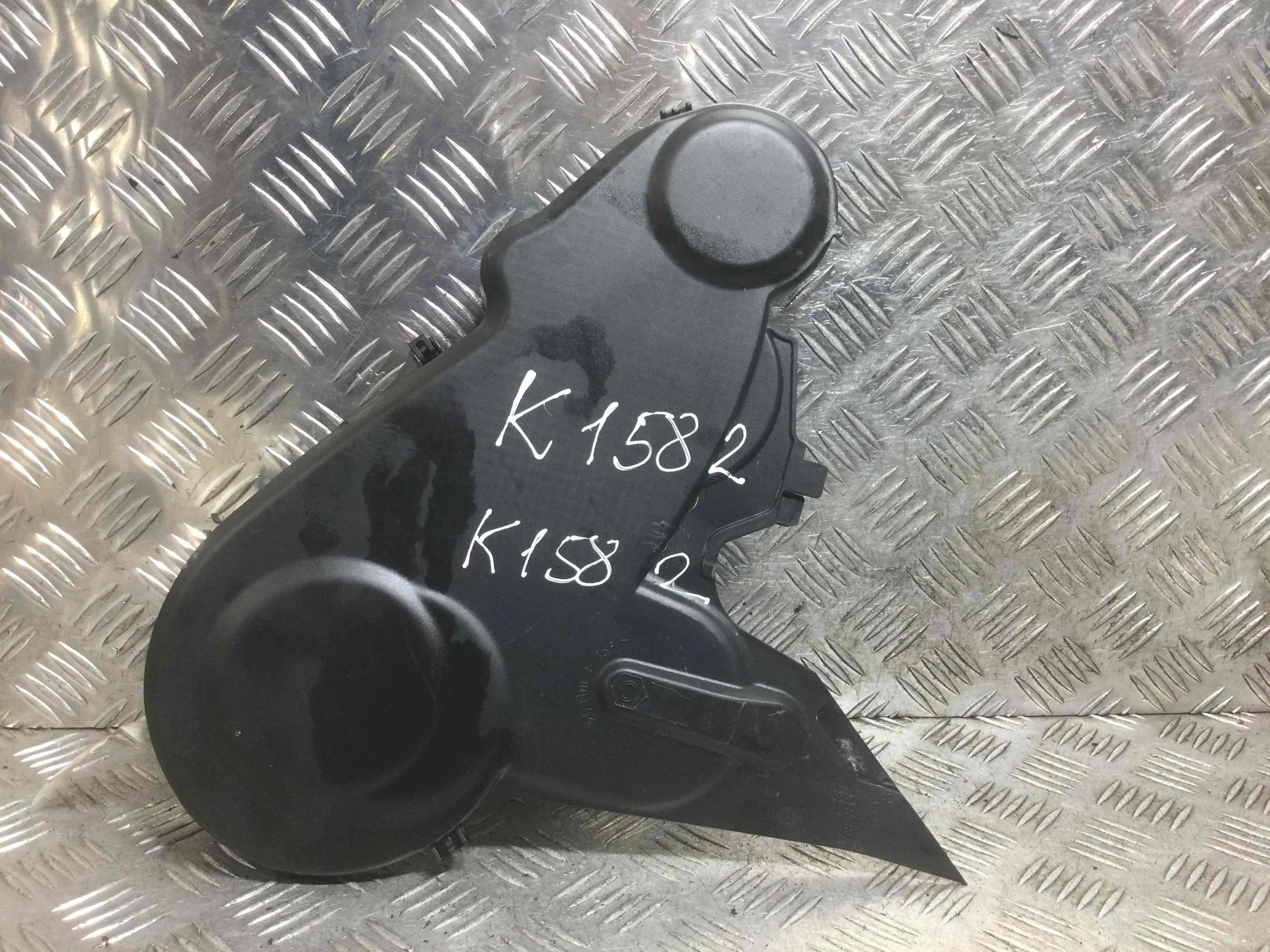 Защита (кожух) ремня ГРМ Volkswagen Golf 6 поколение (2008-2015) дизель 2.0 TDI Механика Х/б