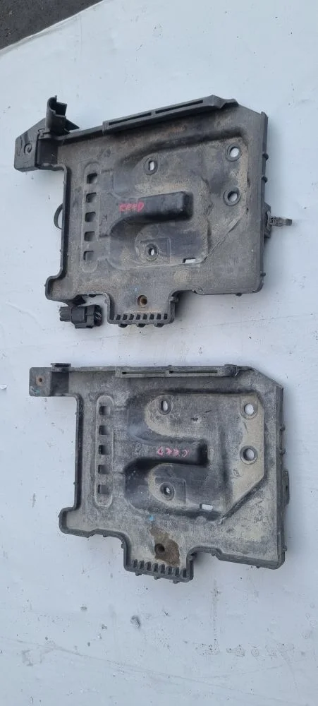 Крепление АКБ (корпус/подставка) для Kia Ceed 1