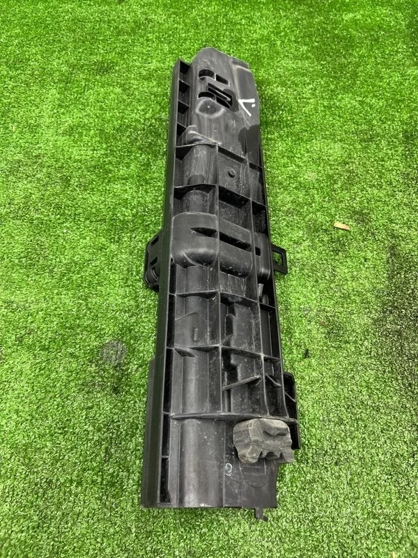 Кронштейн радиатора левый BMW X1 2012 17107524912 E84 N20B20A